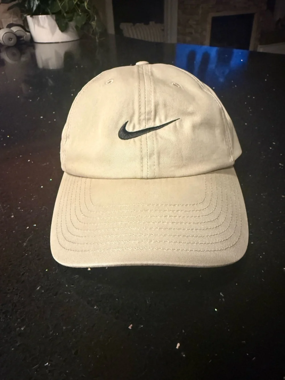Nike Tiger Woods Golf Men’s Tan Swoosh Baseball Cap